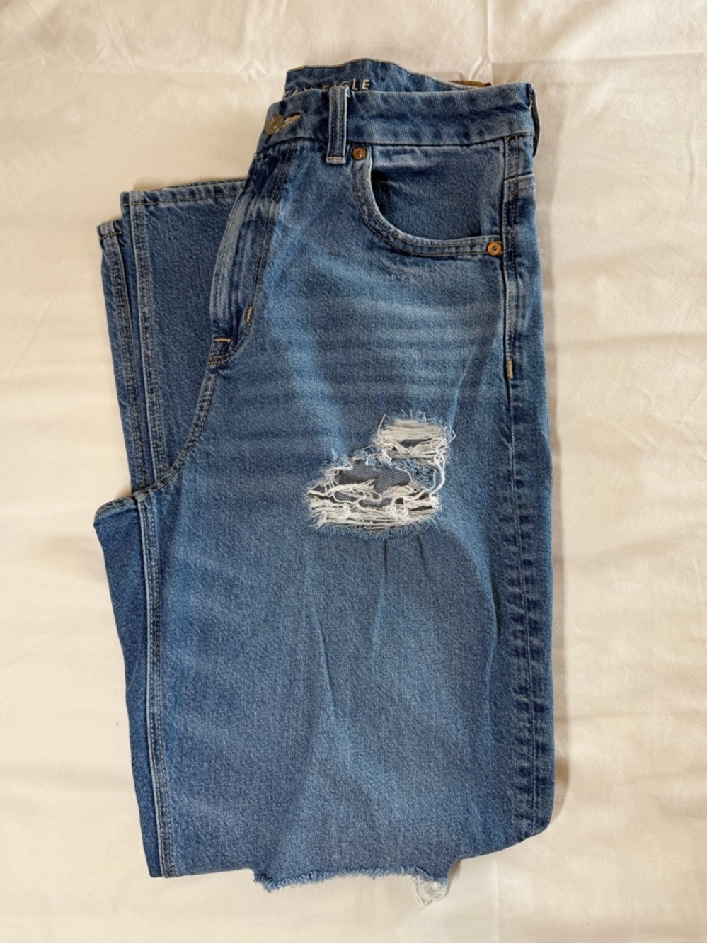 American Eagle Curvy Mom Jeans